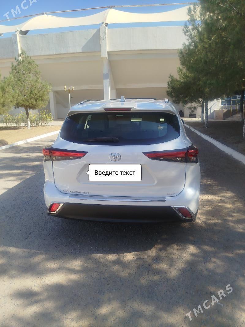 Toyota Highlander 2021 - 510 000 TMT - Векильбазар - img 3