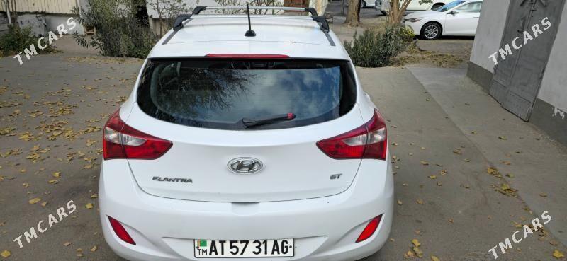 Hyundai Elantra GT 2015 - 157 000 TMT - Ким район - img 4
