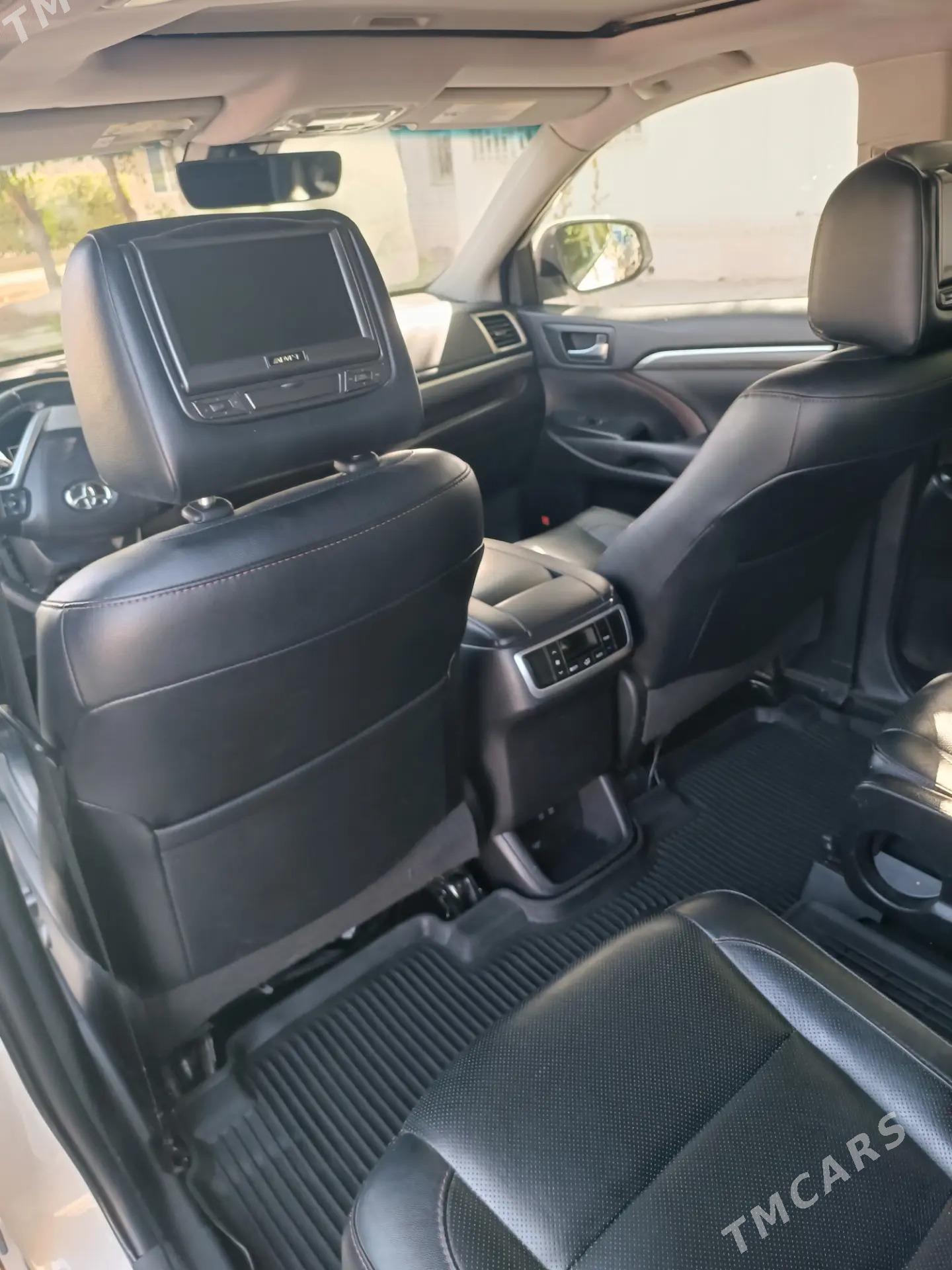 Toyota Highlander 2019 - 425 000 TMT - Aşgabat - img 8