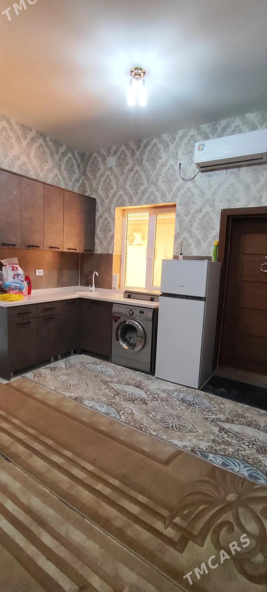 howly jay - Гарадамак - img 2