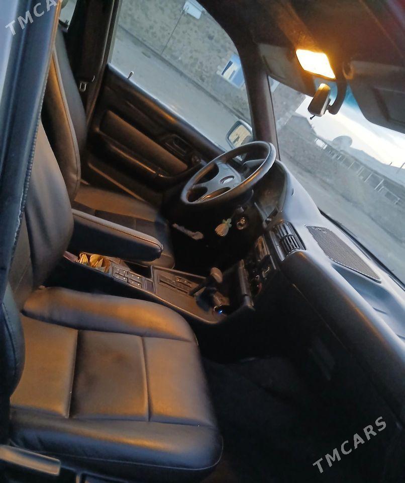 BMW 528 1992 - 75 000 TMT - Берекет - img 3