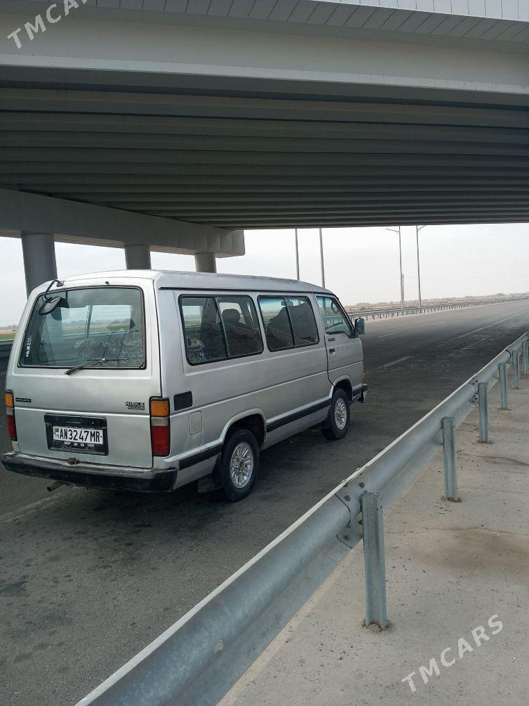 Toyota Hiace 1987 - 40 000 TMT - Мургап - img 6