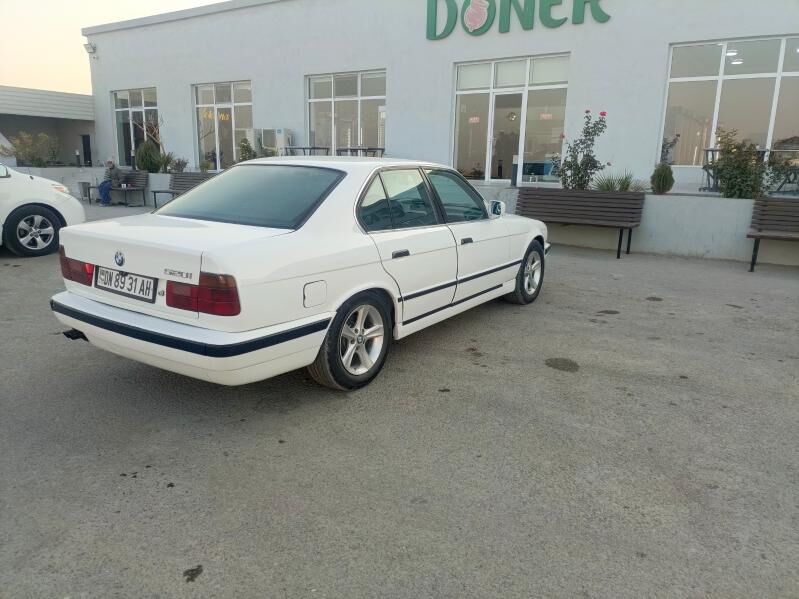 BMW 525 1989 - 60 000 TMT - Бахарден - img 4