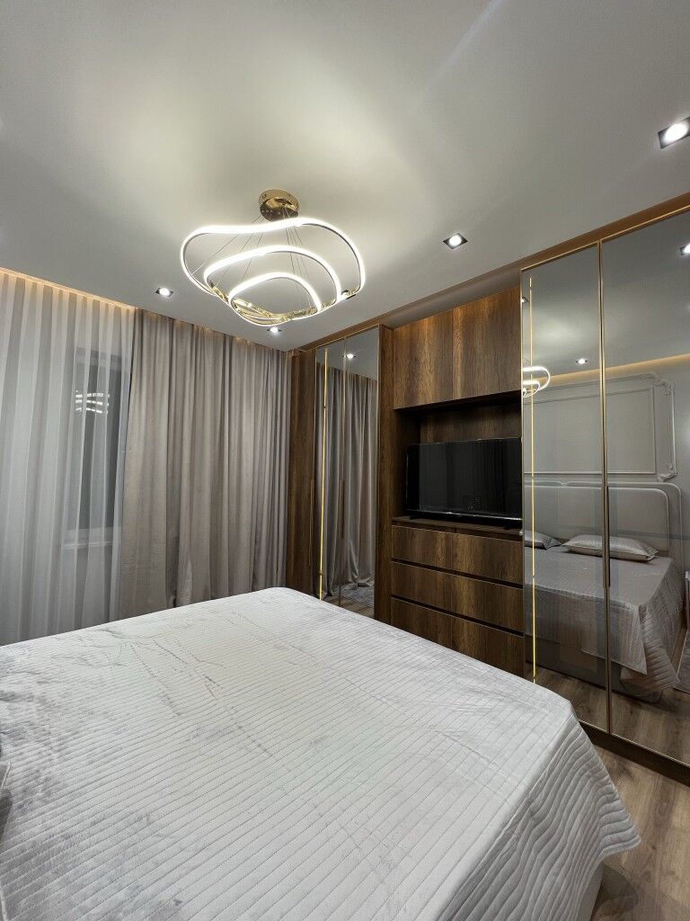 Gowdan W 3 kom - Гаудан "В" - img 1