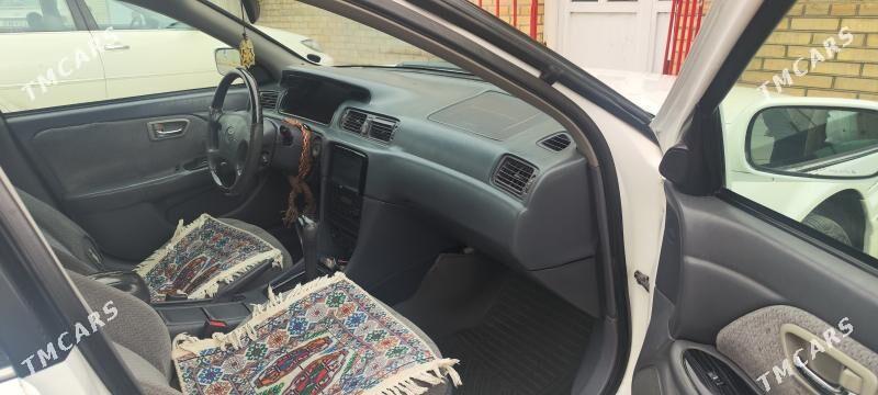 Toyota Camry 2000 - 170 000 TMT - Baýramaly - img 5