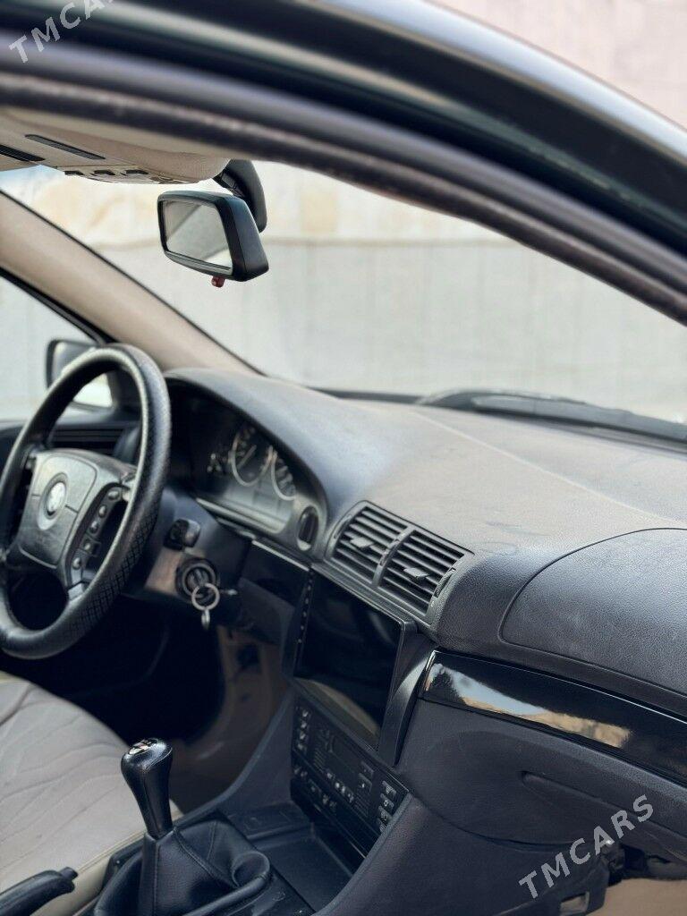 BMW E39 1996 - 86 000 TMT - Балканабат - img 4