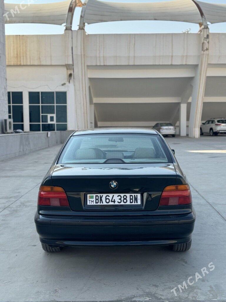 BMW E39 1996 - 86 000 TMT - Балканабат - img 3