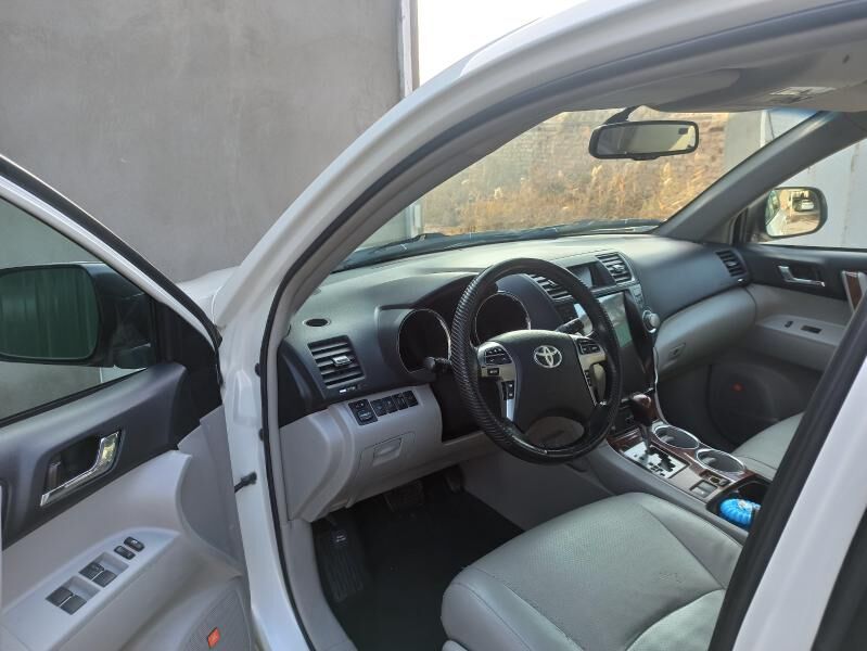 Toyota Highlander 2011 - 285 000 TMT - Кёнеургенч - img 5