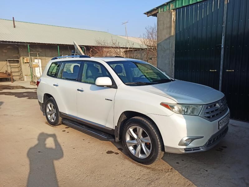 Toyota Highlander 2011 - 285 000 TMT - Кёнеургенч - img 2