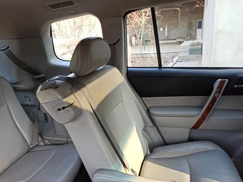 Toyota Highlander 2011 - 285 000 TMT - Кёнеургенч - img 6