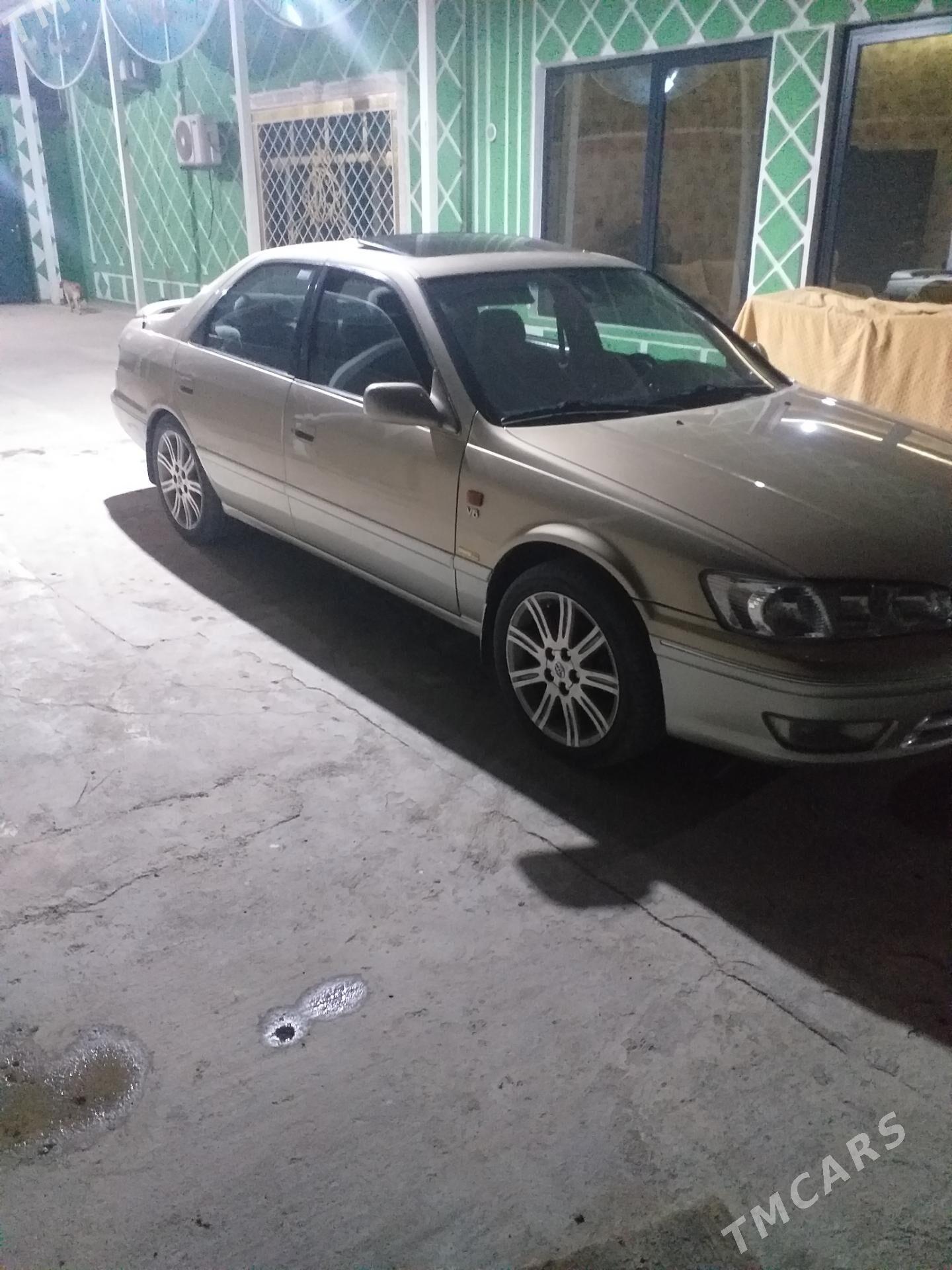 Toyota Camry 2000 - 170 000 TMT - Kaka - img 2