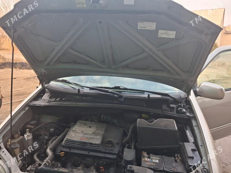 Toyota Sienna 2001 - 170 000 TMT - Дашогуз - img 5