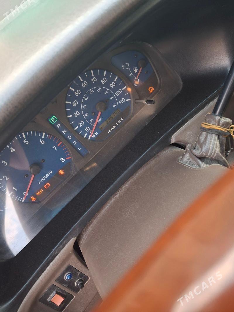 Toyota Sienna 2001 - 170 000 TMT - Дашогуз - img 7
