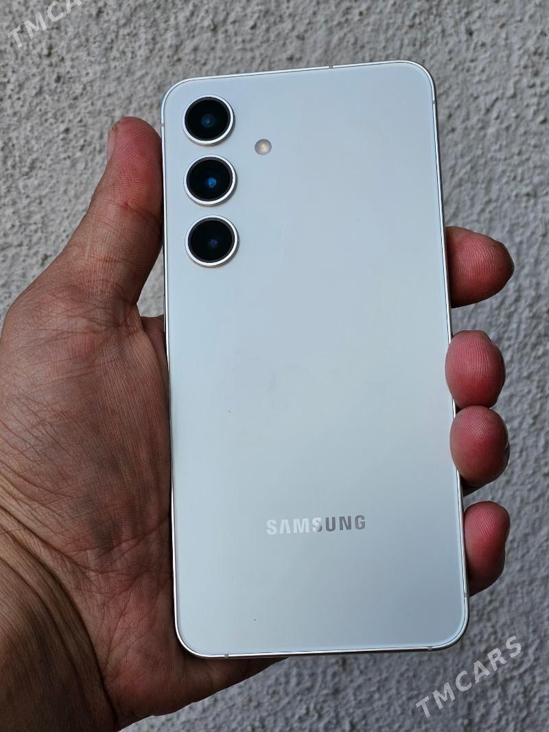 Samsung S24 - Mary - img 2