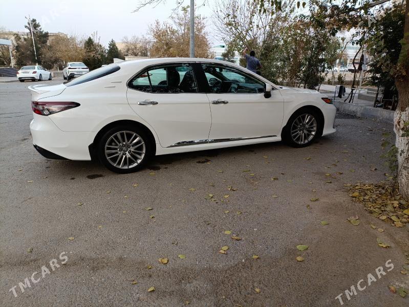 Toyota Camry 2021 - 285 000 TMT - Aşgabat - img 3