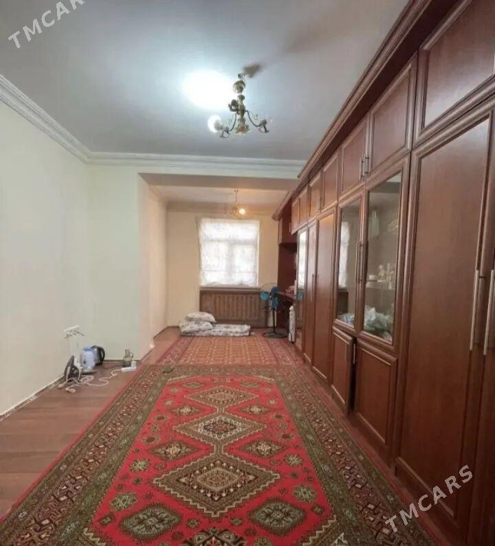 10 mkr 3/3 etazhy 4/3 kom - 10 mkr - img 3