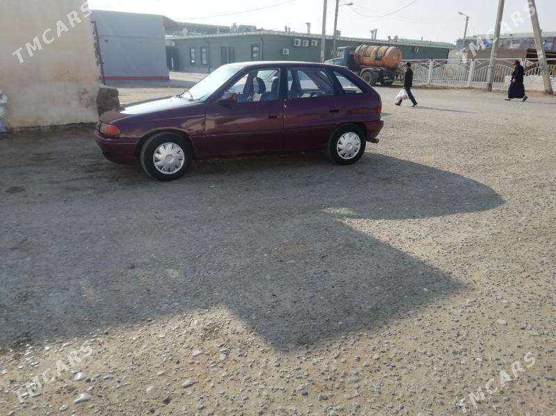 Opel Astra 1992 - 25 000 TMT - Çärjew - img 4