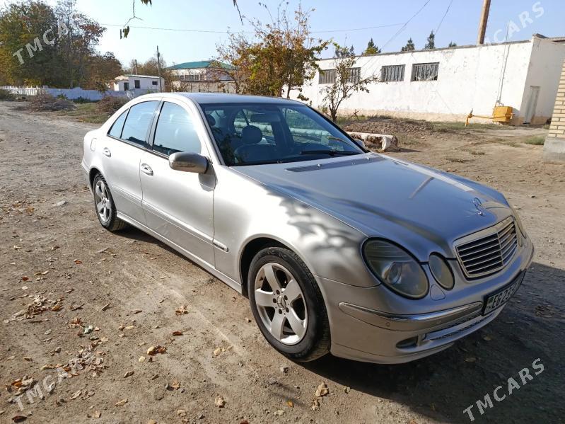 Mercedes-Benz E320 2002 - 165 000 TMT - Мары - img 1