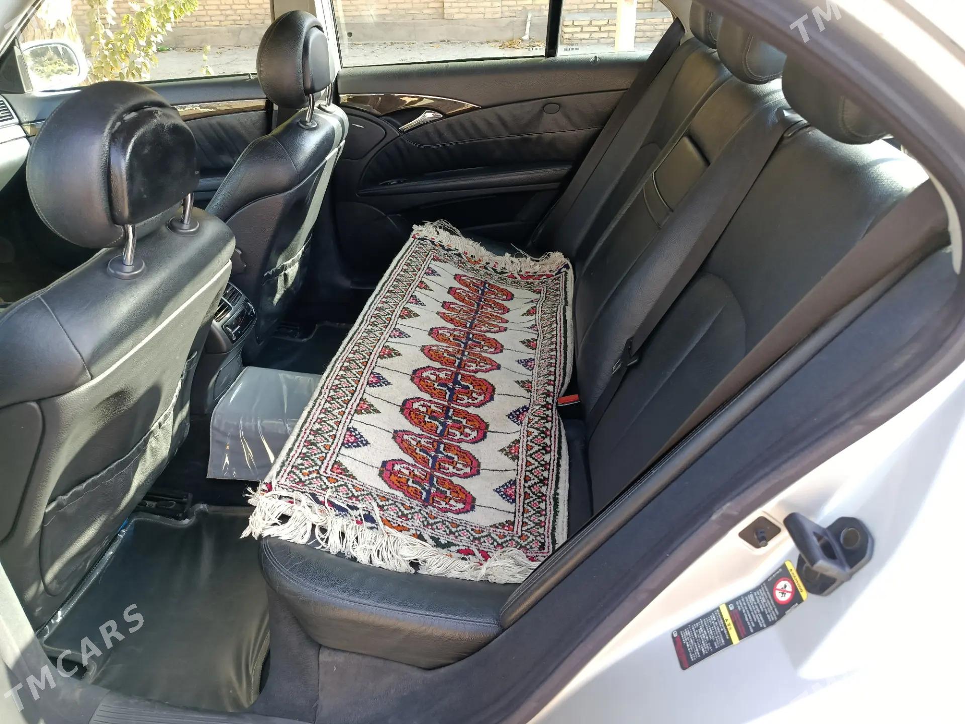 Mercedes-Benz E320 2002 - 165 000 TMT - Мары - img 6