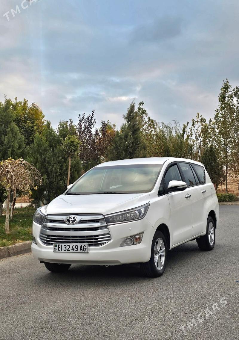Toyota Innova 2022 - 275 000 TMT - Aşgabat - img 3