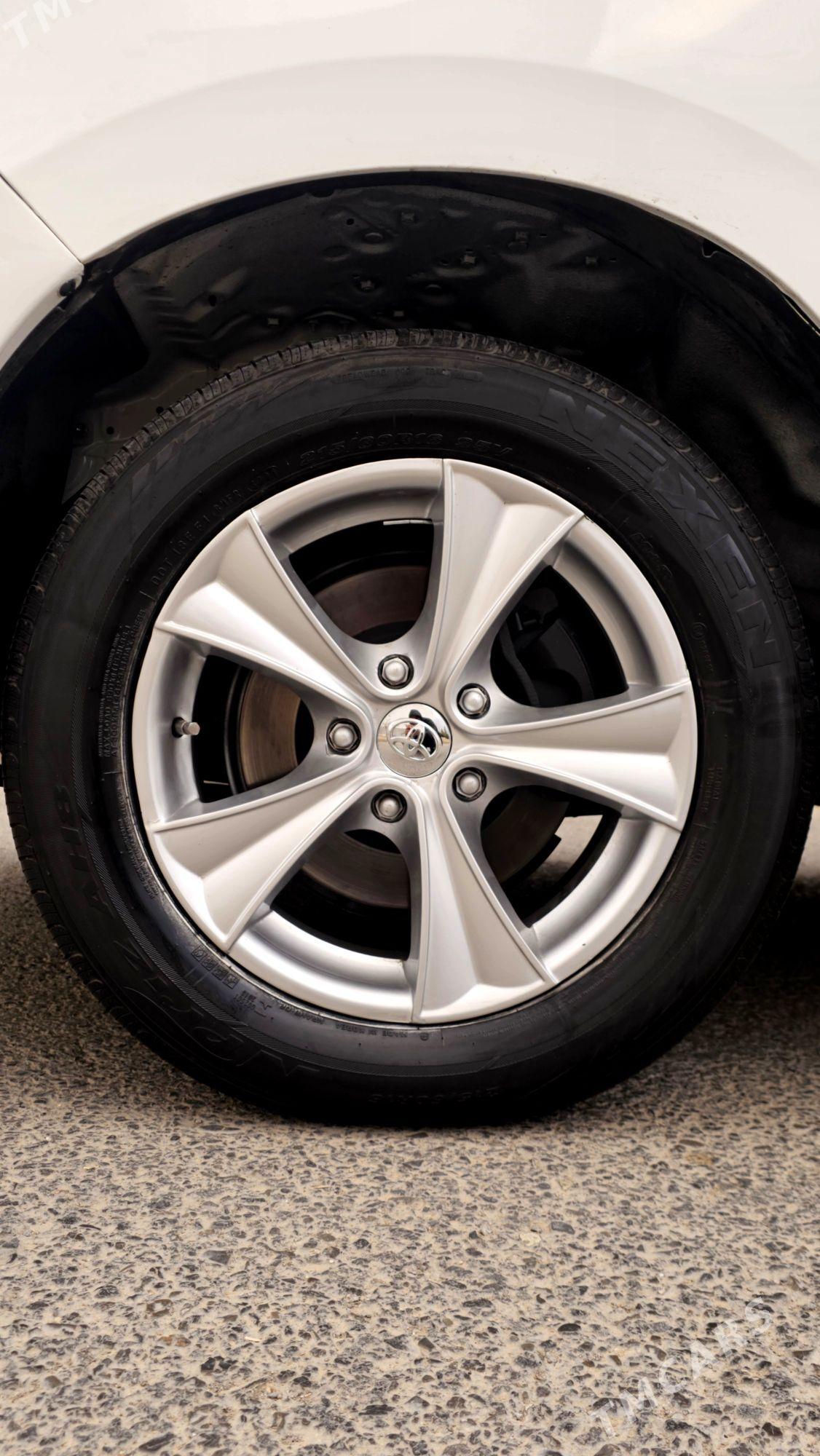 Toyota Innova 2022 - 275 000 TMT - Aşgabat - img 6