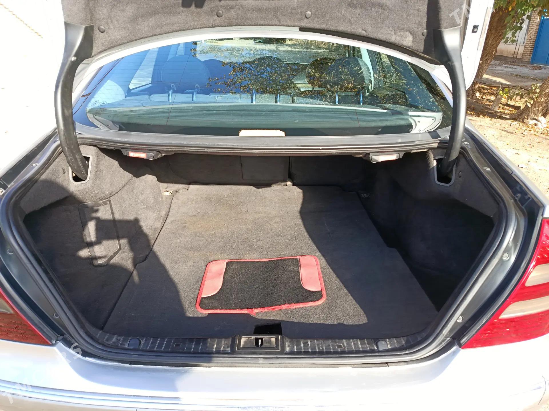 Mercedes-Benz E320 2002 - 165 000 TMT - Мары - img 8