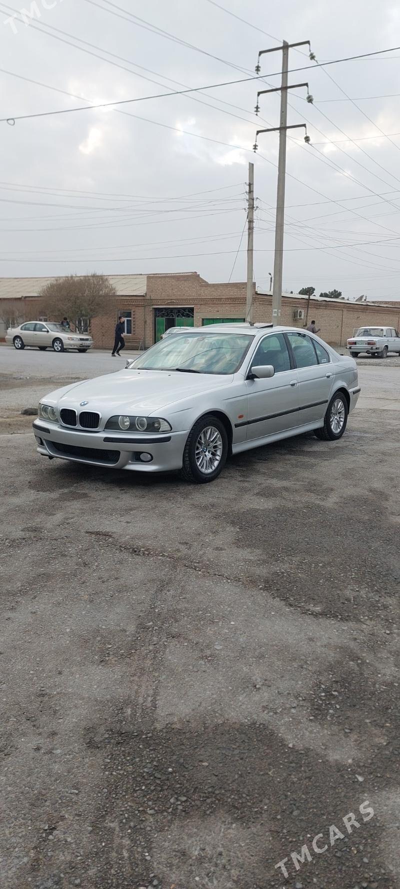 BMW E39 2001 - 125 000 TMT - Bäherden - img 4