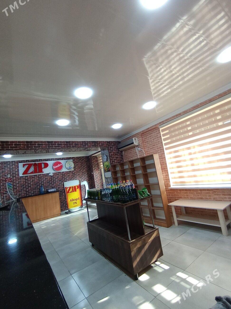 210м2 под Магазин или кафе - 11 мкр - img 2