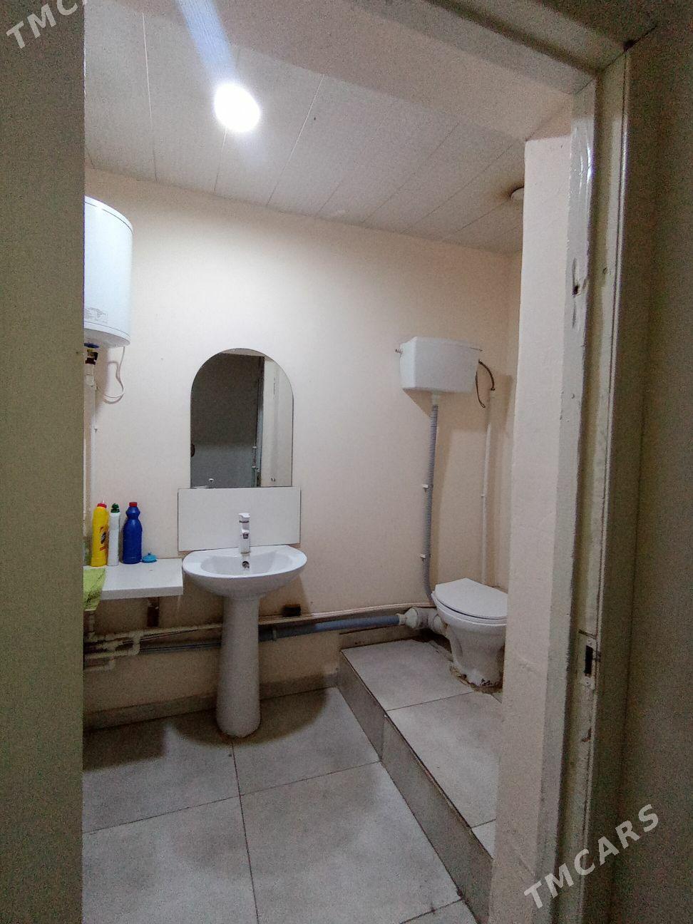 210м2 под Магазин или кафе - 11 мкр - img 7