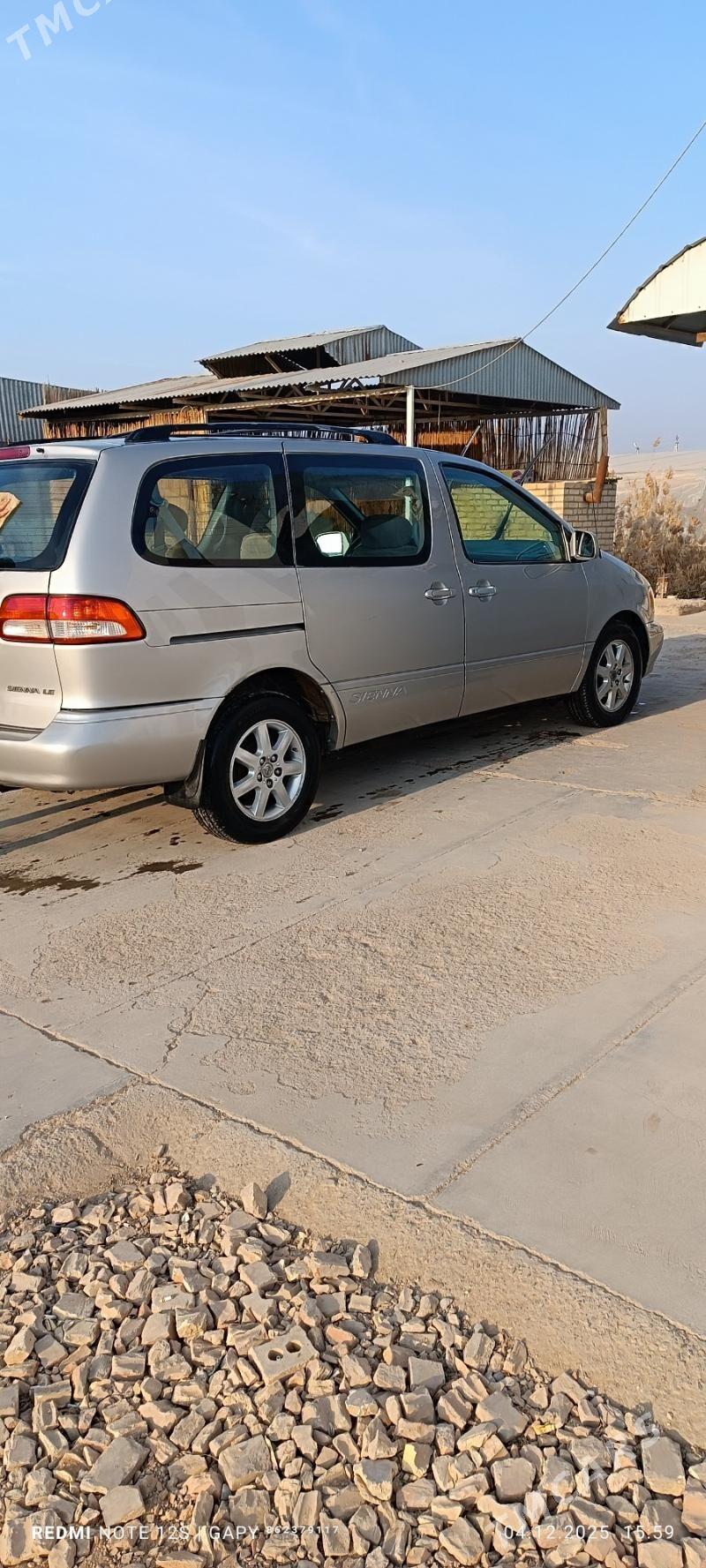 Toyota Sienna 2002 - 150 000 TMT - Mary - img 4