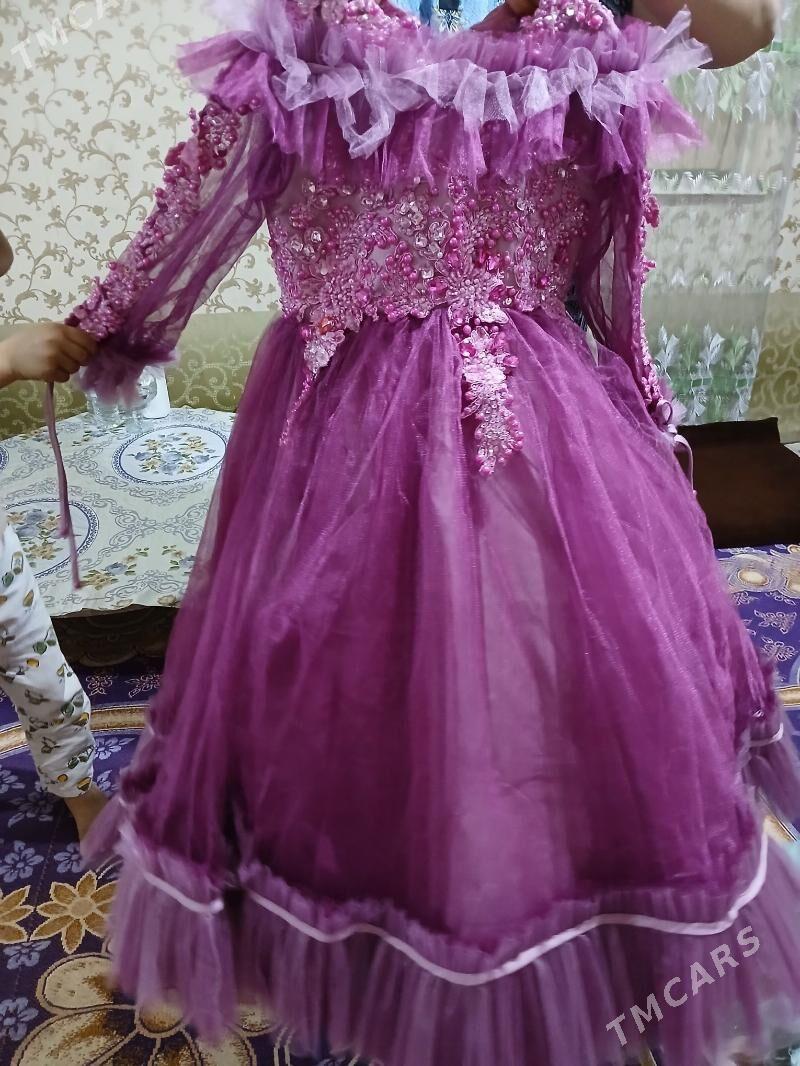 Caga fata koynekler - Hitrowka - img 6