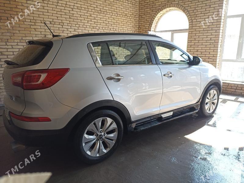 Kia Sportage 2012 - 200 000 TMT - Туркменабат - img 3