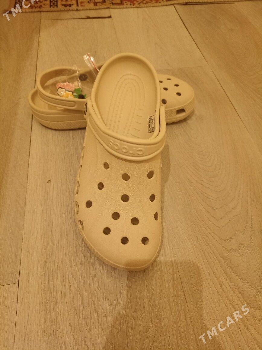 CROCS - Parahat 2 - img 2