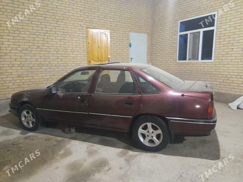Opel Vectra 1992 - 40 000 TMT - Çärjew - img 4