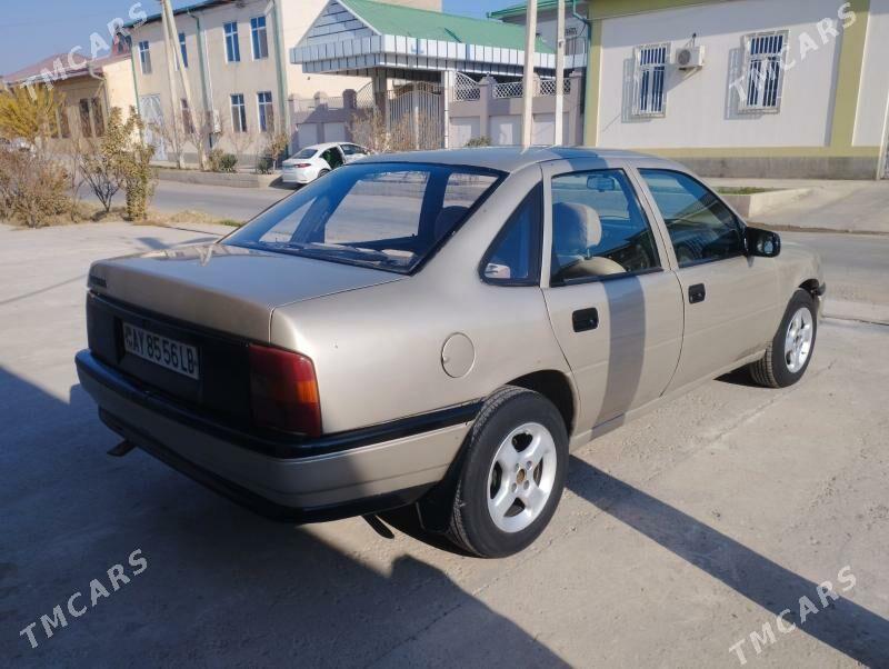 Opel Vectra 1990 - 38 000 TMT - Çärjew - img 3
