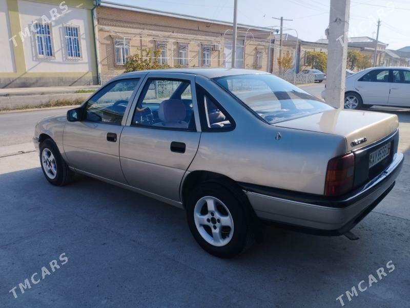 Opel Vectra 1990 - 38 000 TMT - Çärjew - img 2