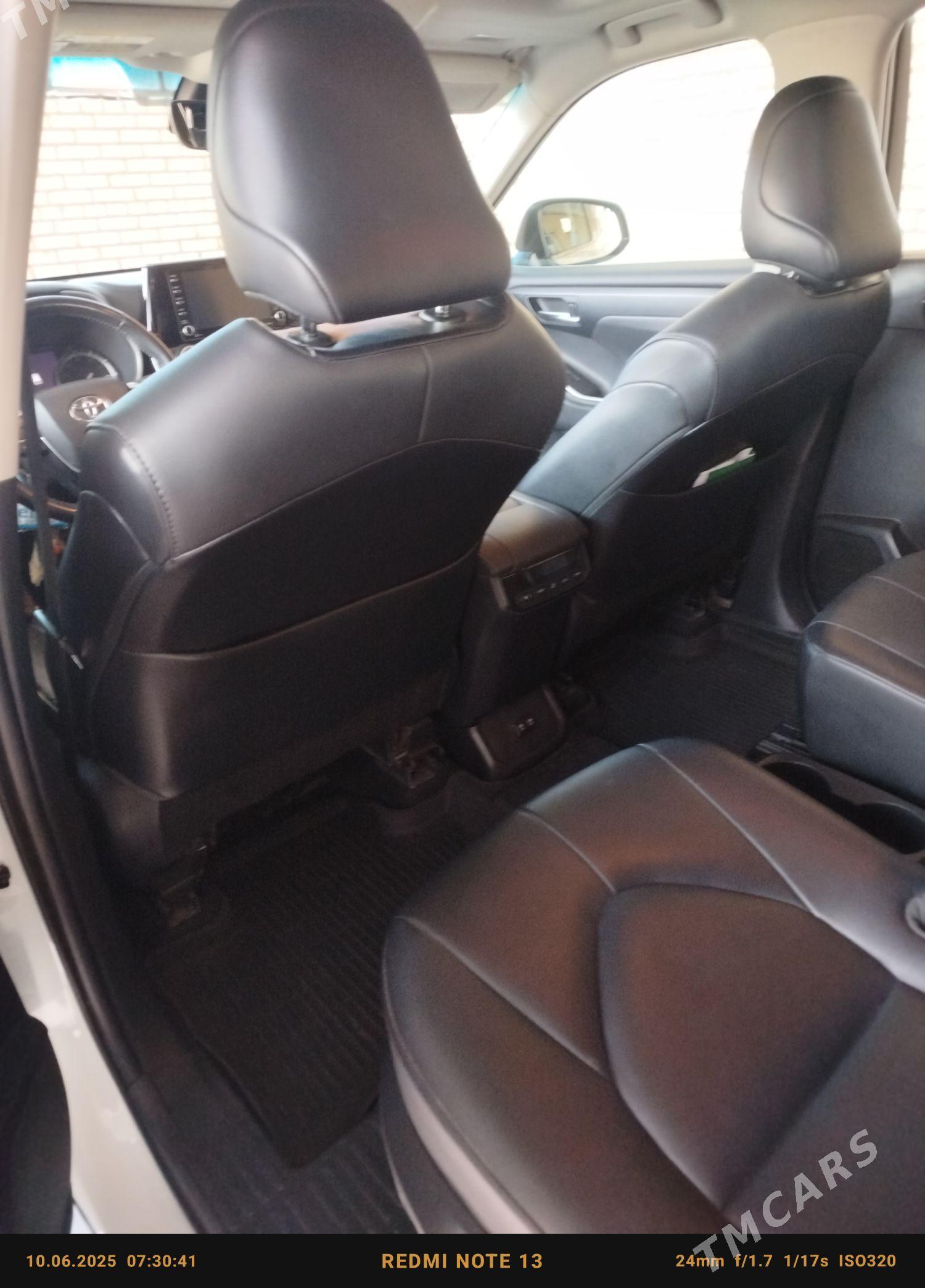 Toyota Highlander 2021 - 580 000 TMT - Теджен - img 8