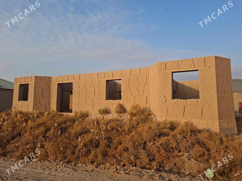 Jay - Гурбансолтан Едже - img 2