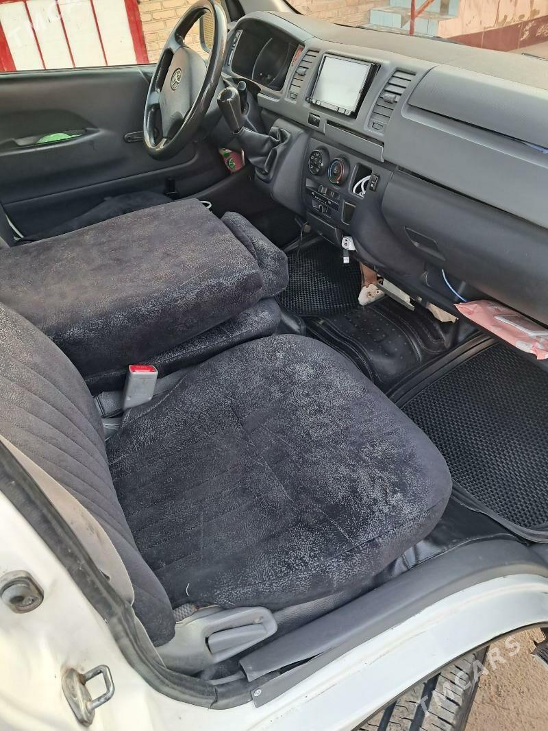 Toyota Hiace 2007 - 250 000 TMT - Мары - img 5
