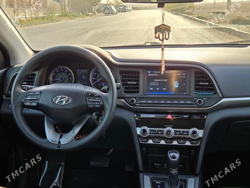 Hyundai Elantra 2020 - 215 000 TMT - Херрикгала - img 5