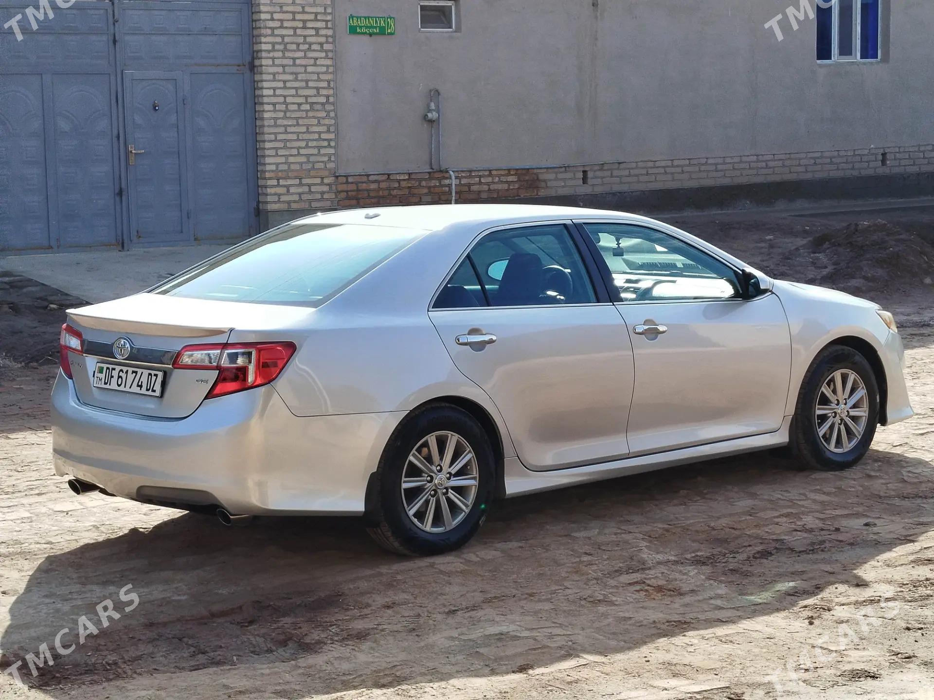 Toyota Camry 2012 - 240 000 TMT - етр. Туркменбаши - img 4