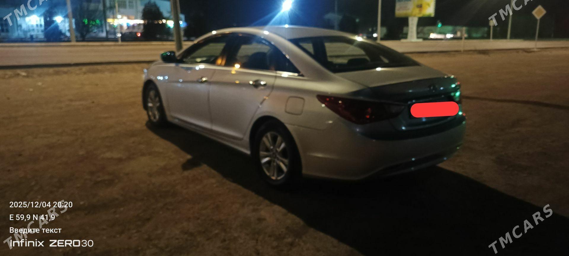 Hyundai Sonata 2012 - 135 000 TMT - Дашогуз - img 4
