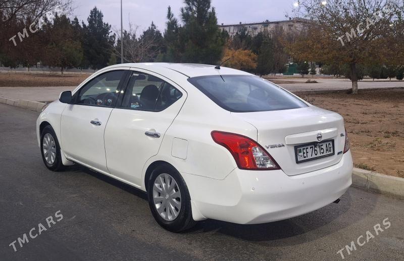 Nissan Versa 2012 - 124 000 TMT - Ашхабад - img 3