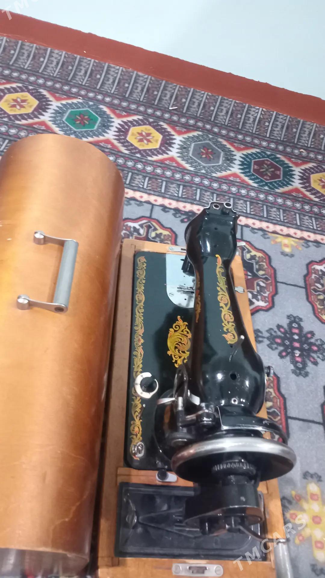 el maŝyn - Болдумсаз - img 1