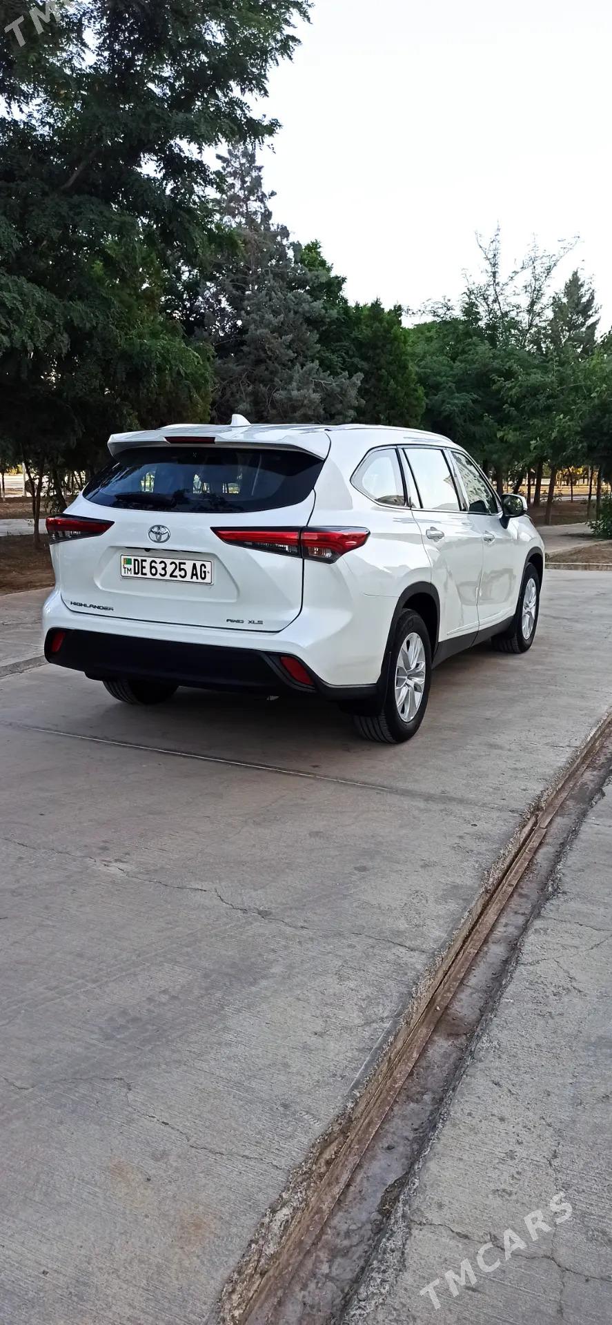 Toyota Highlander 2022 - 580 000 TMT - Туркменабат - img 1