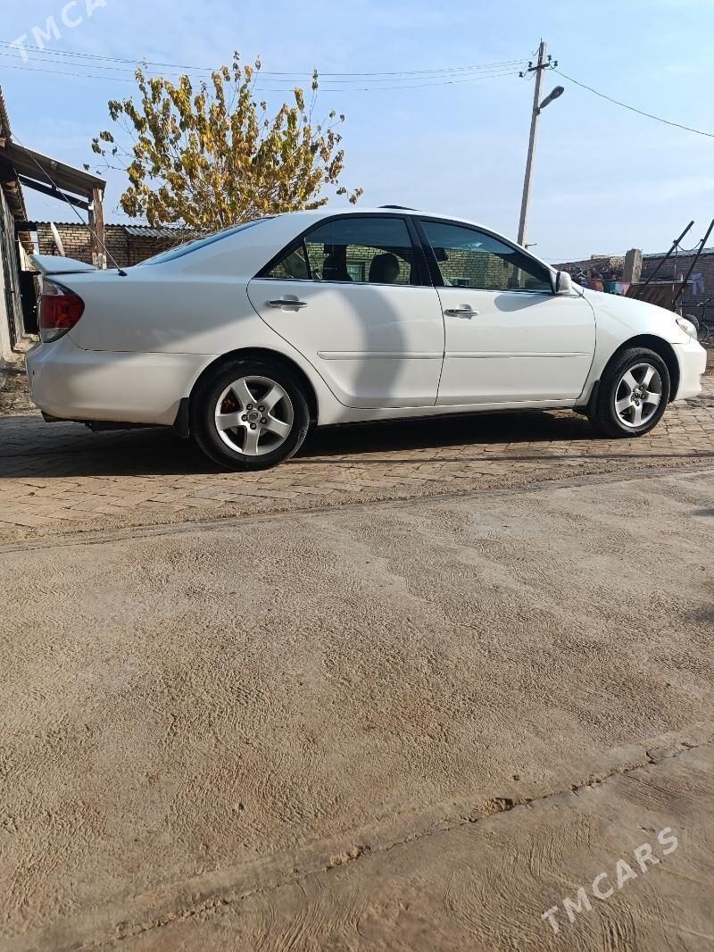 Toyota Camry 2002 - 165 000 TMT - Байрамали - img 5