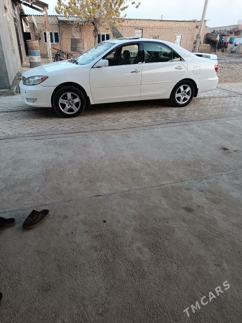 Toyota Camry 2002 - 165 000 TMT - Байрамали - img 4