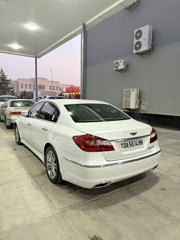 Hyundai Genesis 2014 - 305 000 TMT - Туркменабат - img 5