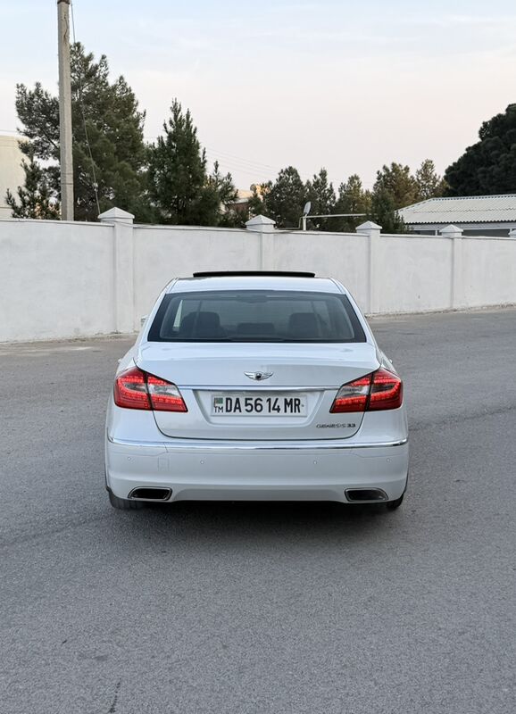 Hyundai Genesis 2014 - 305 000 TMT - Туркменабат - img 6