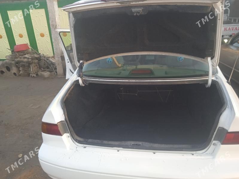 Toyota Camry 1999 - 110 000 TMT - Халач - img 3